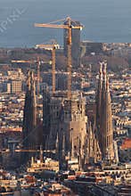 La Sagrada Familia Basilica By Antonio GaudÃ­
