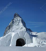 Snow igloo at Matterhorn