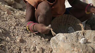Slavery in Asia. Unskilled workers. Mining of mica. India.
