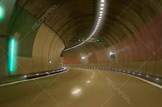 Tunnel