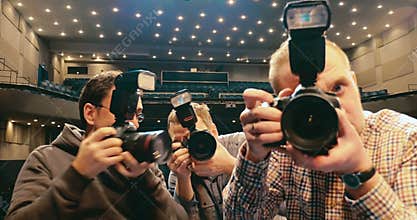 Photographers trying to make the best shot