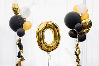 Golden number zero balloon