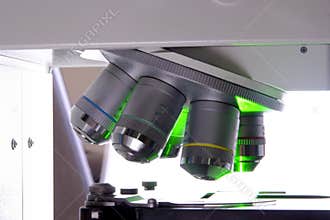 Microscope