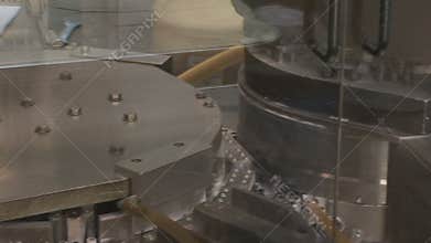 Automatic conveyor for pharmaceutical products (tablets, capsules)