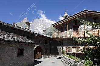Entreves Courmayeur, a beautiful village with new monte bianco skyway