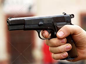 GUN
