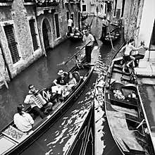 Life in Venice (traveling by gondolas)