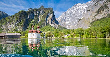 Lake Königssee with St. Bartholomä pilgrimage chapel in summer, Bavaria, Germany