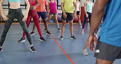 Keep fit class at a gym