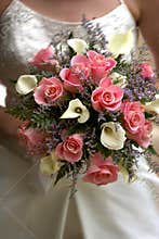Brides pink bouquet