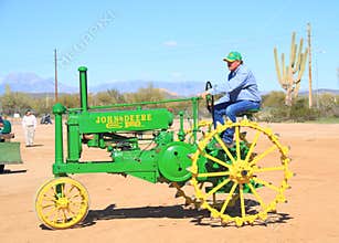 USA: Antique tractor - John Deere Model B (1935)