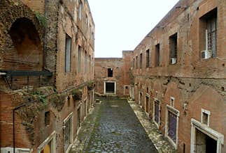 Italy, Rome, 154 Via Quattro Novembre, Trajan\'s Market (Mercati di Traiano), remnants of the ancient market