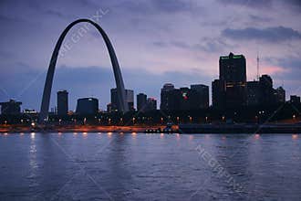 Gateway Arch from Mississippi
