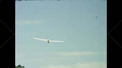 Vintage glider aerobatics in uk skies