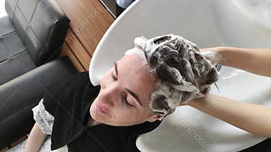 Relaxing Shampoo Experience at a Salon in the Heart of the City