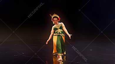 Relaxed Closing Pose in Traditional Indonesian Dance