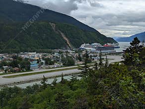 Skagway, Alaska 2026.06.16. 4 cruise ships docked in Skagway