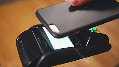 Contactless mobile payment via bank terminal