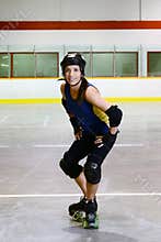 Woman roller derby t stop move