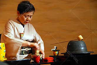 Tea ceremony lady