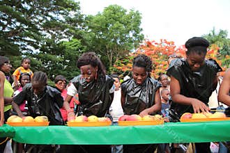 Children in mango eating contest