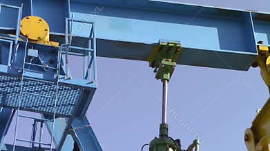 Oil pump hydraulic piston