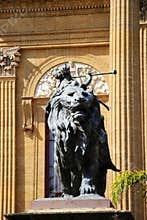 Teatro massimo, palermo, bronze lion