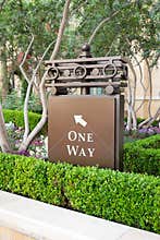 One way sign