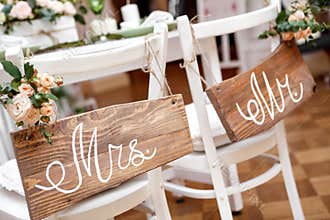 Mr. & Mrs. Sign