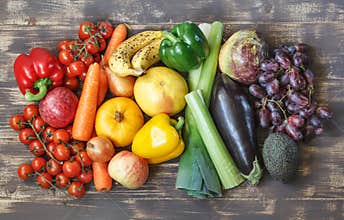 Food photos with fruits and vegetables in a rainbow layout