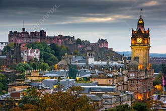 Edinburgh at night