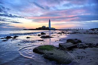St Mary's Lighthouse and Gree