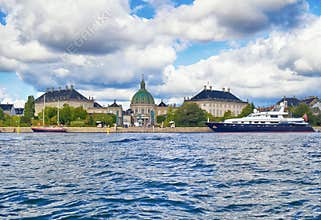 The view from the main harbour on Amalienborg.