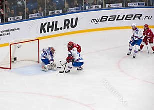 R. Horak (15) attack