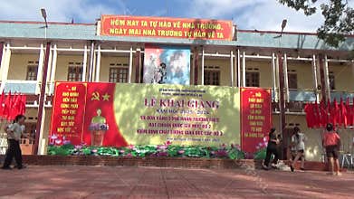 Vietnamese schoolgirls are practicing performing arts to prepare for the opening day of the new school year