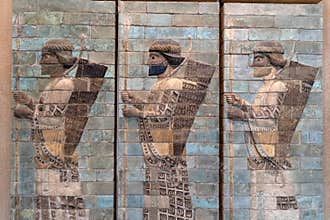 Archer Darius king of Persia palace bas relief