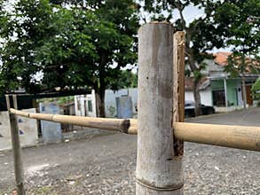 traditional Indonesian clothes drying line