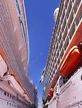 Royal caribbean cruise ships