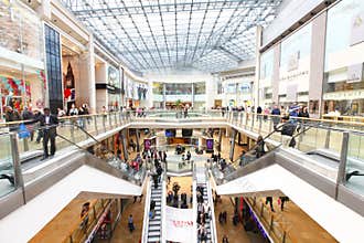Retail shopping mall