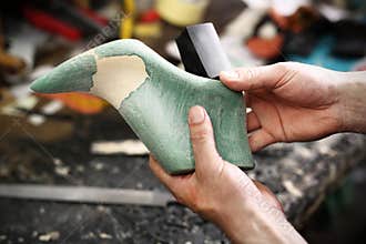 Shoemaker's workshop, append heels