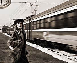 Missed train, hasten woman on railroad station
