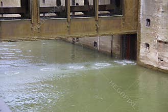 Lock chambers
