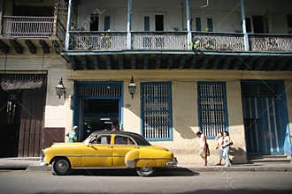 Yellow Cuban Old-timer
