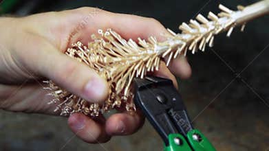 The shape of gold ornaments after pouring gold