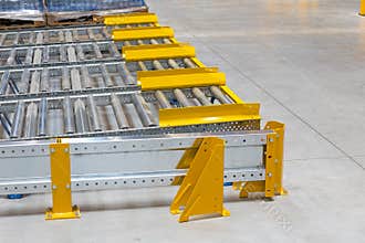 Floor Pallet Gravity Corner