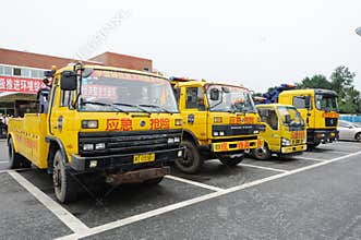 Expressway emergency rescue vehicles