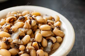 Close-up image of cooked black eyed peas