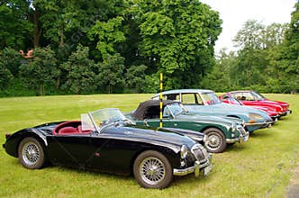 Antique cars MG, Citroen