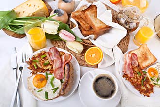 Traditional large American breakfast