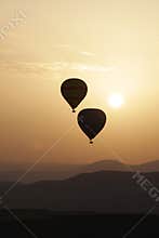 Wallpaper. Hot air balloons ata sunrise